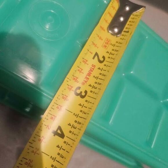 Jadeite Tupperware Celery Keeper 12" x 4" - Picture 5 of 5